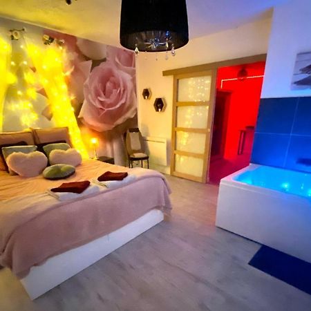 Cosy & Spa Appartement Luxe Jacuzzi Sauna Suite Cristal Avinhão Exterior foto