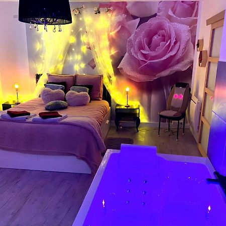 Cosy & Spa Appartement Luxe Jacuzzi Sauna Suite Cristal Avinhão Exterior foto