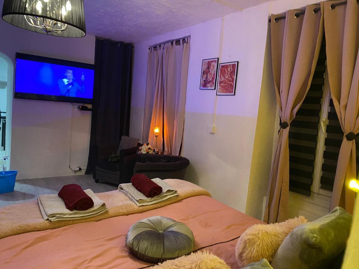 Cosy & Spa Appartement Luxe Jacuzzi Sauna Suite Cristal Avinhão Exterior foto